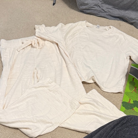 Old Navy Pants - Old Navy Ivory Lounge Set